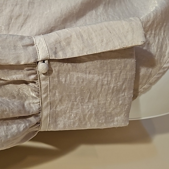 Banana Republic Women's Blouse Size M - Picture 4 of 10